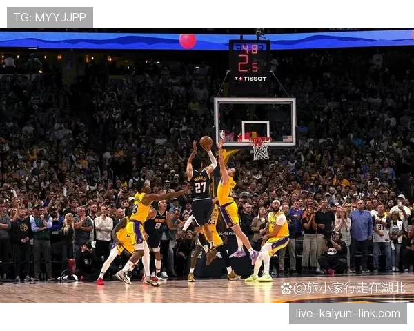 杜兰特提升单打效率，高位后仰投篮拉开与勒布朗差距