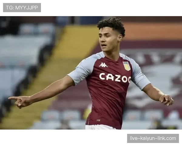 奥利·沃特金斯：数据效率如何体现其战术价值与比赛贡献