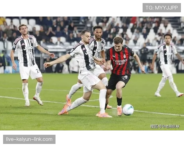 尤文边路哑火现象持续，中路依赖加剧对赛季走势形成制约