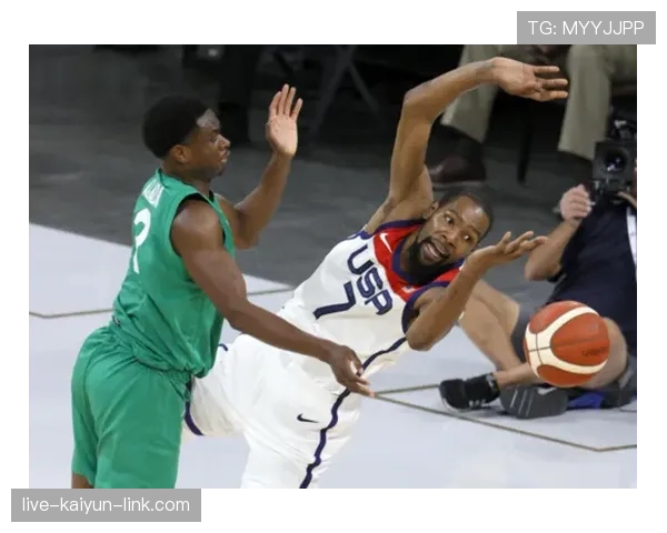 国际篮球规则中干扰球的判定有何不同？从NBA到FIBA对比解析